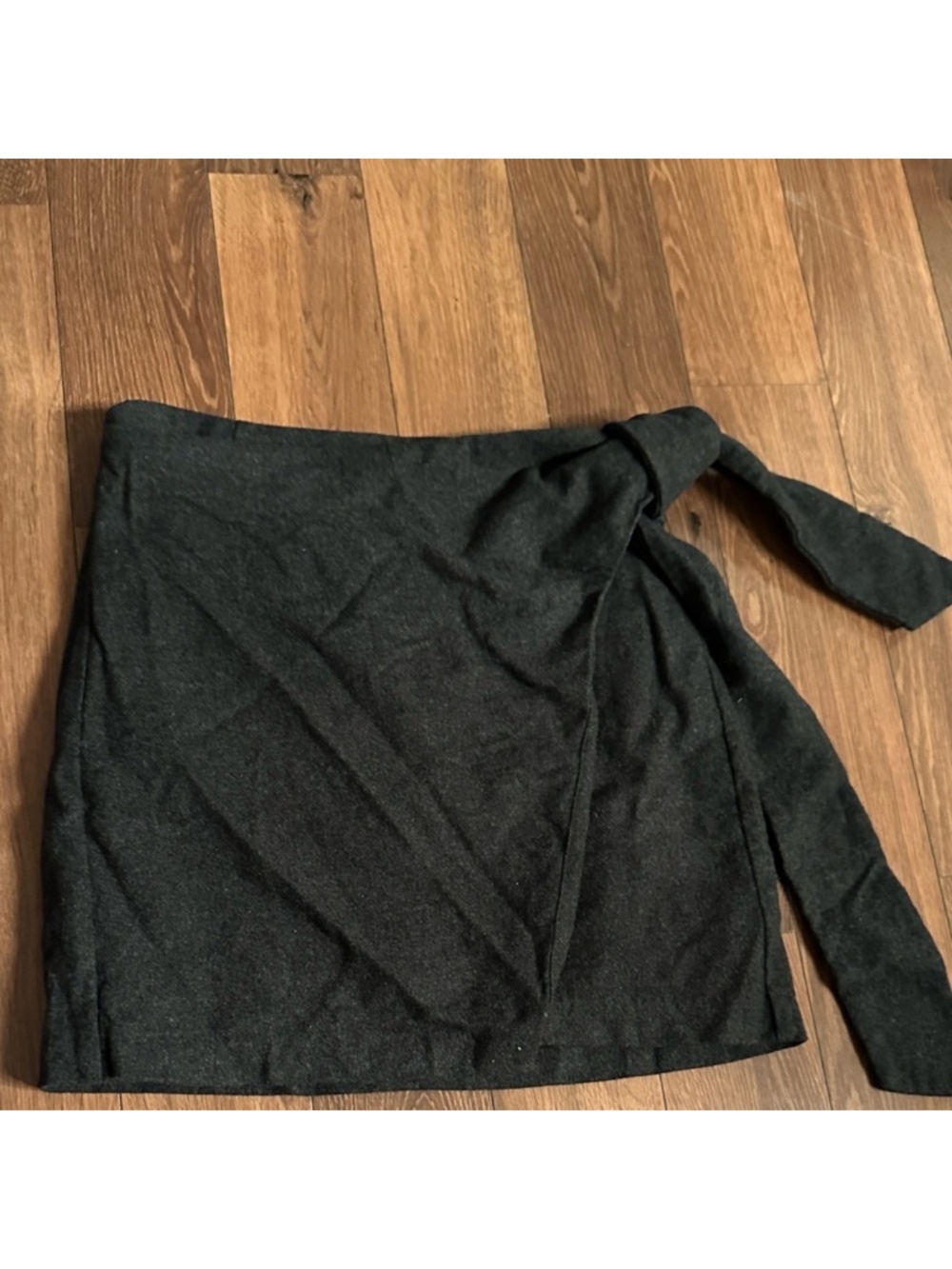 ARITZIA Wilfred CASHMERE and wool wrap skirt - Picture 10 of 11